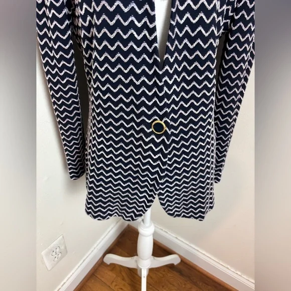 St. John Collection Navy and White Chevron Blazer Size 14 - Picture 4 of 9